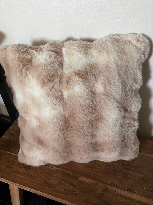 Beige koristetyyny 45 × 45 cm